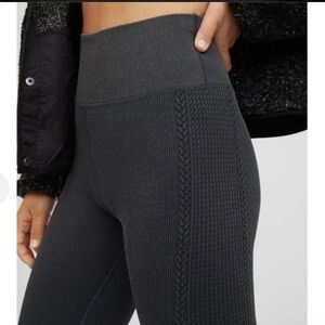 Offline by Aerie Seamless Cable High Waisted Leggings Ladies Medium Black Gray